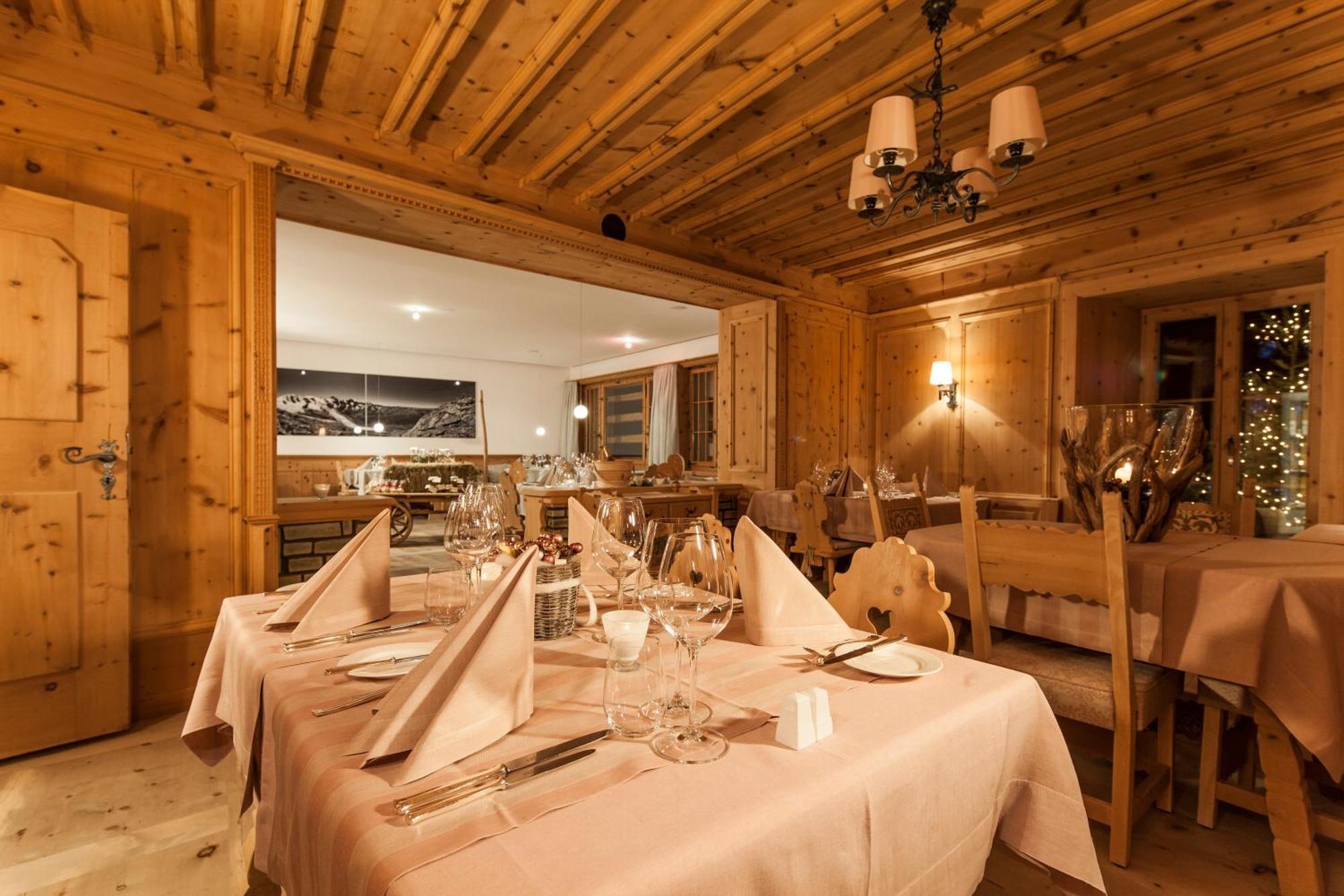 Relais & Chateaux In Lain Cadonau 5* Brail