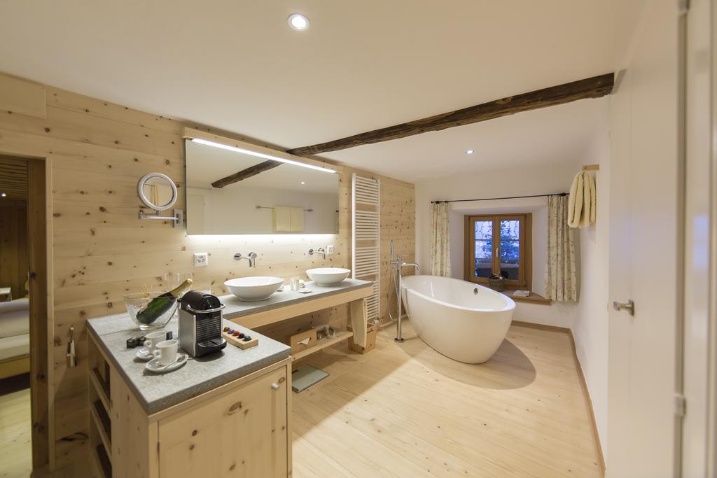 Relais & Chateaux In Lain Cadonau 5* Brail