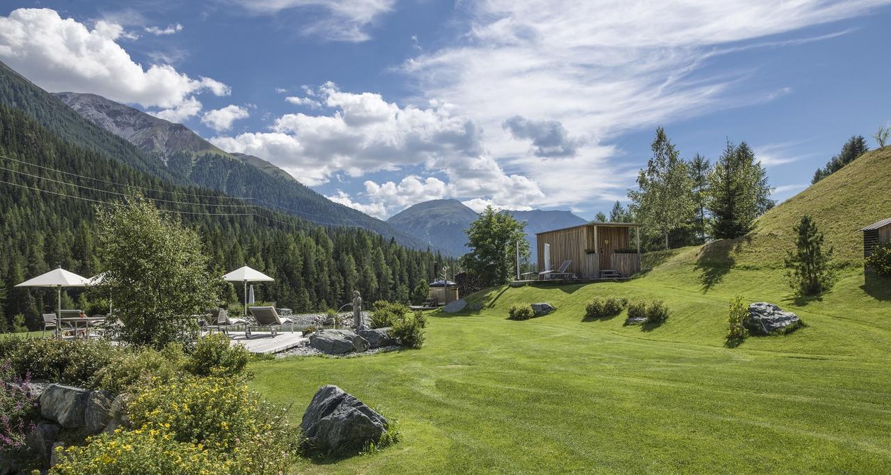Relais & Chateaux In Lain Cadonau Hotel