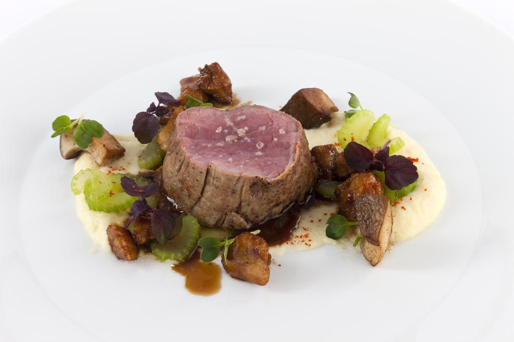Relais & Chateaux In Lain Cadonau Hotel